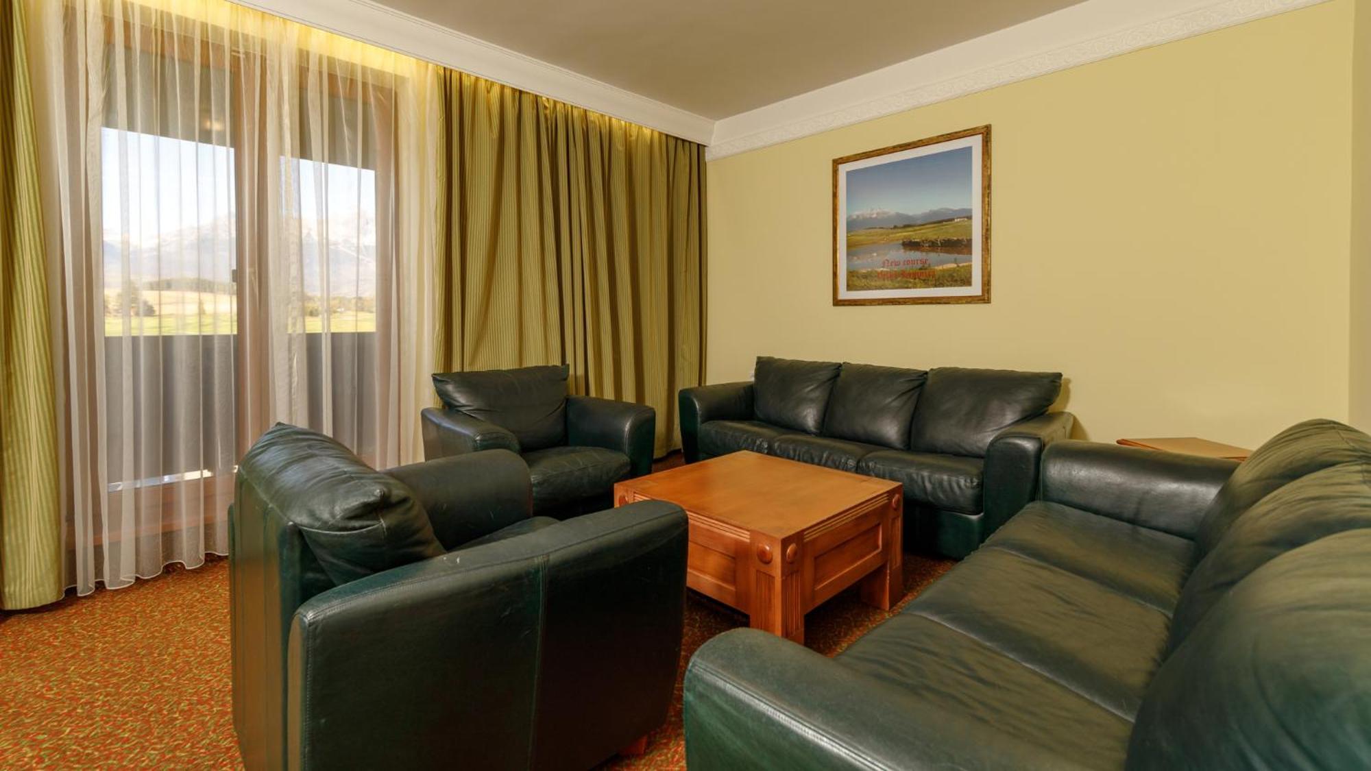 Hotel International Vel'ka Lomnica Oda fotoğraf