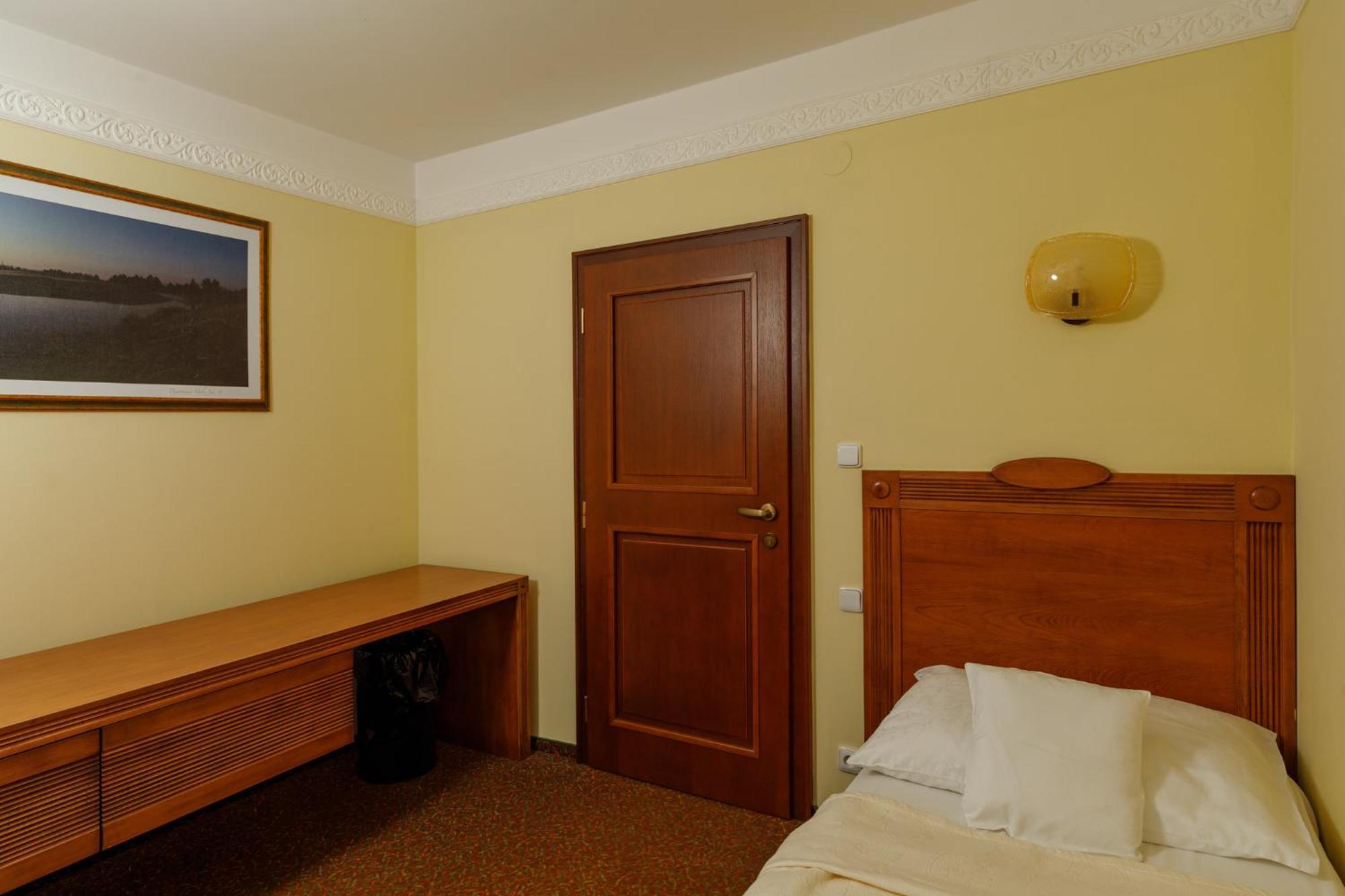 Hotel International Vel'ka Lomnica Oda fotoğraf