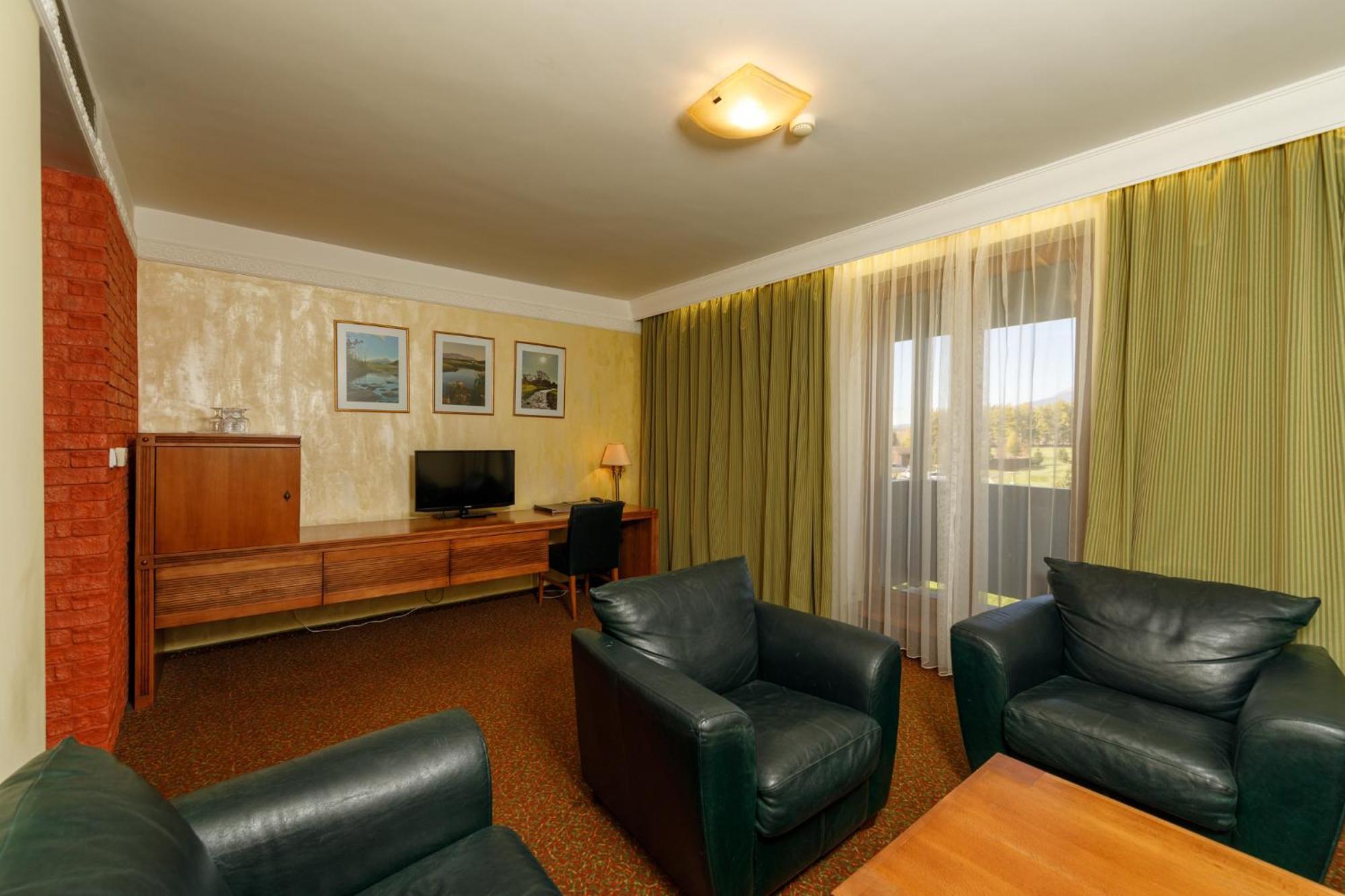 Hotel International Vel'ka Lomnica Oda fotoğraf
