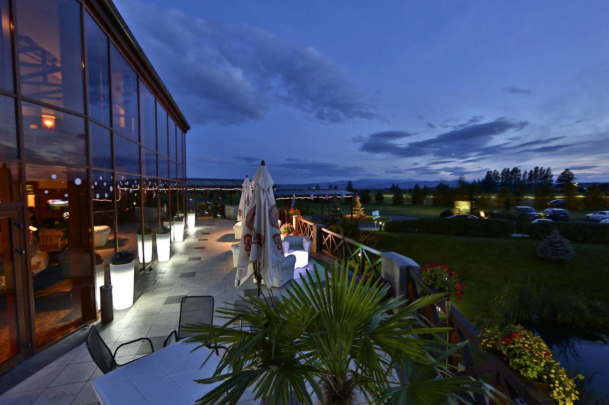 Hotel International Vel'ka Lomnica Dış mekan fotoğraf